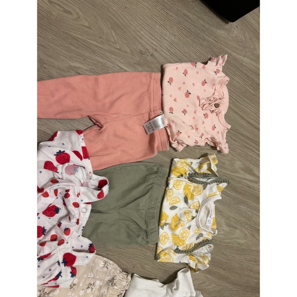 Baby Girl Outfit Set Carter's Strawberry Lemon Floral 0 3 Months 5 outfit Bundle - Picture 9 of 11